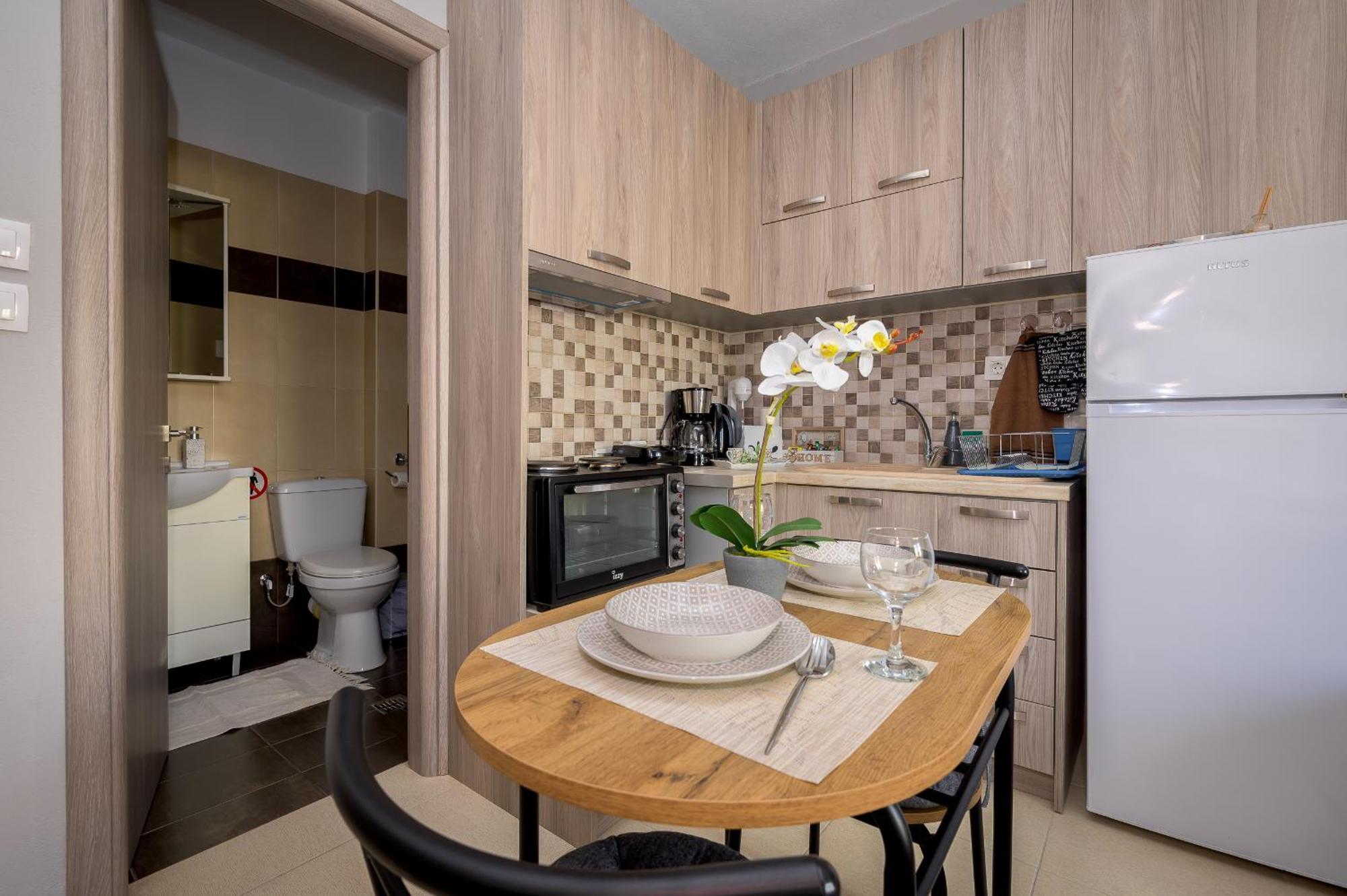 Luna 1 * Alexandroupoli
